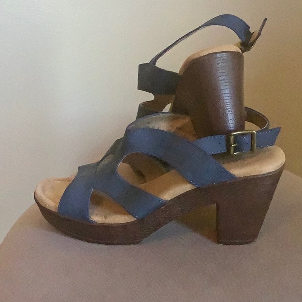 Whitemt. Shoes